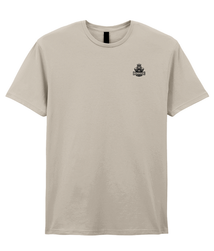 Front- Sand: Men’s double logo ringspun T‑shirt in Sand